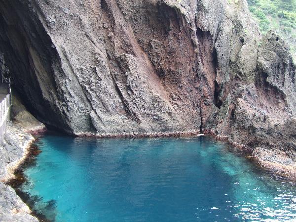 地球の島めぐり_韓国_鬱陵島_トドン港の遊歩道